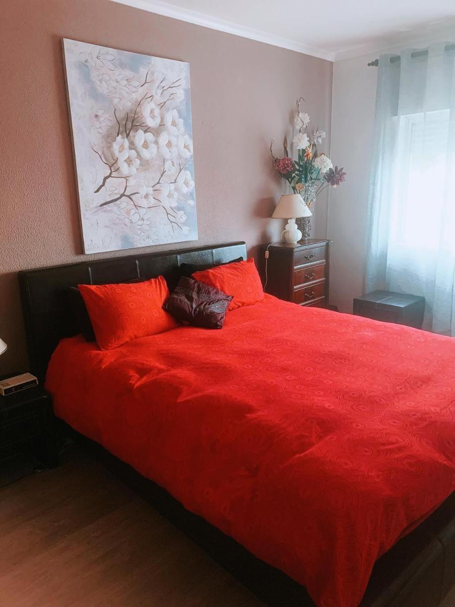 Apartamento Com Boa Localizacao E Conforto Povoa de Santa Iria Ngoại thất bức ảnh